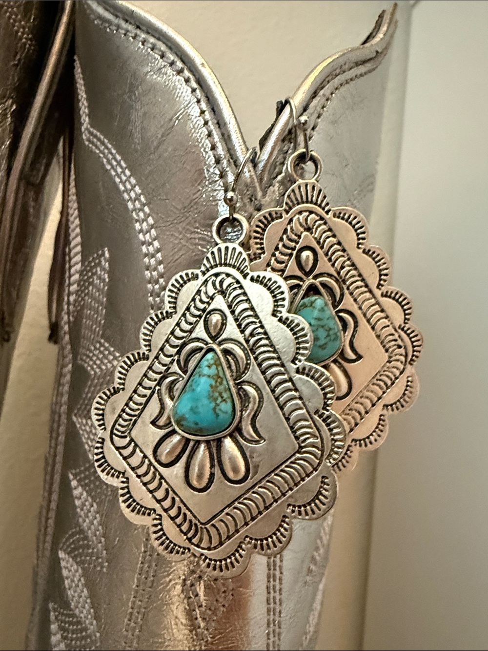 Silver Turquoise Western Earrings 🩵